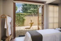 Cottage Inn & Spa Hotels in Sonoma