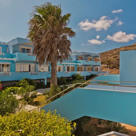 Royal Beach Hotel
