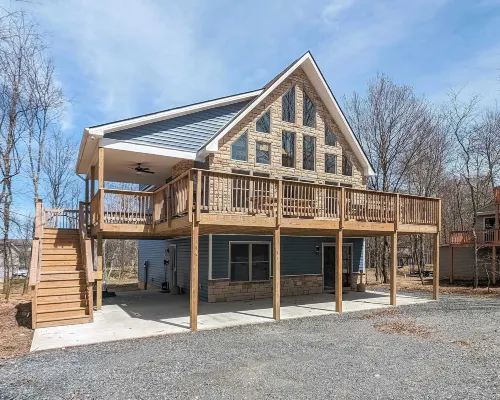 Bluejay Getaway by AvantStay Hotels in Penn Forest Township