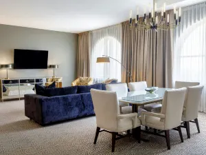 Hotel Vin, Autograph Collection
