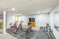 Green Goose Lodge - Studio Apt Sleeps 4 Condo Hotels in Washington Township
