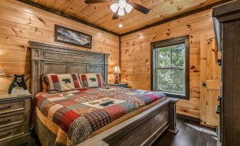 Honeysuckle Hill 2 Bedroom Cabin by RedAwning