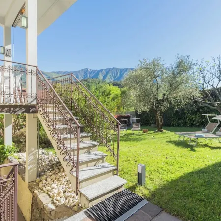 Villa Ida by Rent All Como