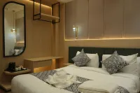 Raam Leela Hotel Отели в г. Файзабад