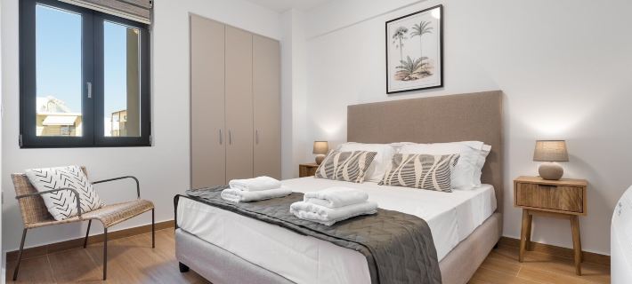 Comfy Apt Terrace and Parking 800m to Old Town and Beach Hotels in Chania