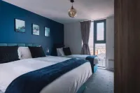 City Centre Appt-sleeps 5-free Parking & Free Wifi Hotels in The Westside