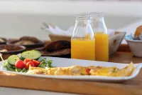 Summer Residence - Sea View Retreat in Provatas, Milos - Desayuno