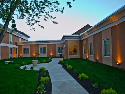 Aashram Hotel by Niagara River