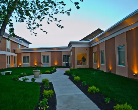 Aashram Hotel by Niagara River Hotéis em Niagara County