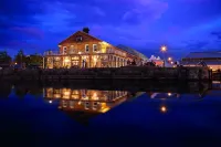The Ship & Trades