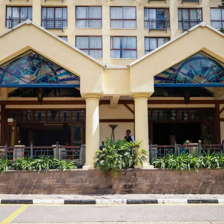 The Heron by Sarovar Portico India