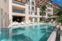Artila Beach Condos, Isla Mujeres - Infinity Pools