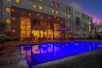 The RidgePoint Hotel - Pools