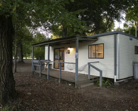 Tawonga Tourist Park Hotels in Bright