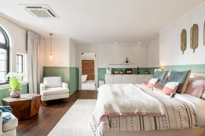 Inkwell Suite at Spofford Lodge Hotels in Winterport
