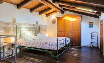 Best Located in Alghero Old Town Steps to Sea. Attic Emerald