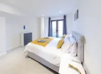 Alexandra Palace Luxury Serviced Apartments in St Albans Hotel a 