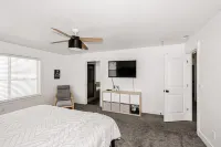 Rexburg 5 Bedroom Home With Rock Climbing Wall & M Hotels in Rexburg