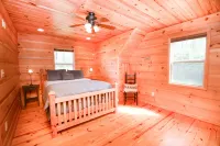 Private Cabin - Lakefront, Dock, Fishing, Swim, near ATV trails, VIEWS