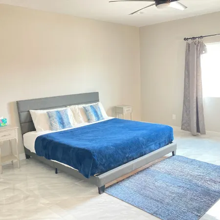 Spacious 5Br SunHaven Retreat in Tempe:Private Pool, Spa, Game Room & RV Parking
