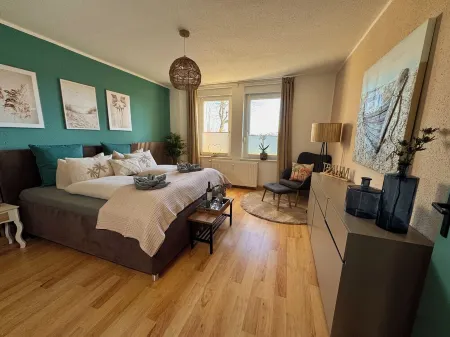 Vacation apartment 1 in the Beachhouse on Lake Goitzsche - close to the beach & family-friendly Отели в г. Биттерфельд-Вольфен