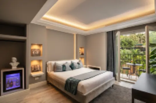 NAMAN HOTELLERIE - Spagna Hotels in Spagna