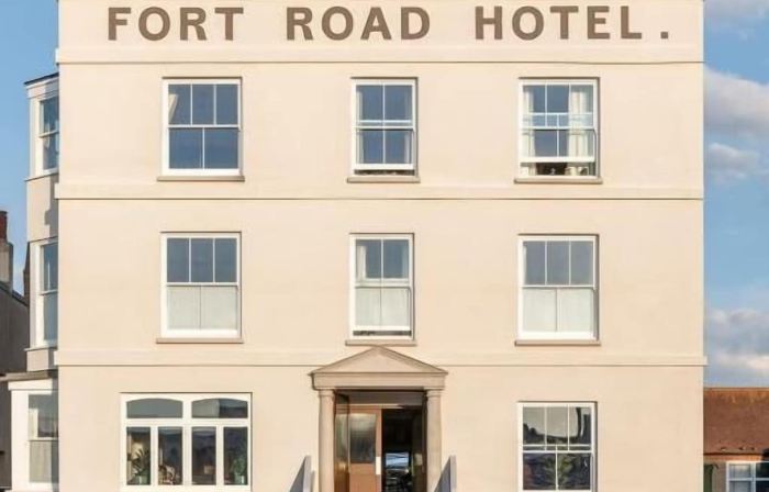 Fort Road Hotel