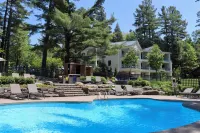 Ripplecove Hotel & Spa - Pools