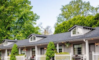 Azalea Garden Inn