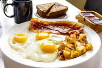 Baraga Lakeside Inn