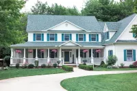 The Inn at Woodsong Acres Hotels in Conneaut