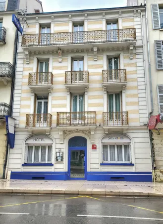 Logis Hôtel Belle Etoile Vichy Отели рядом с достопримечательностью «Vichy Paddle»