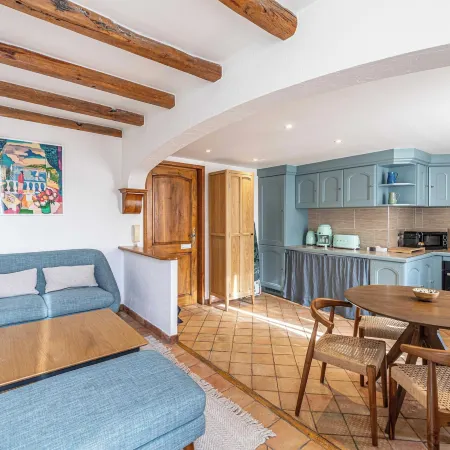 Charming Apartment Heart of Suquet Neighborhood