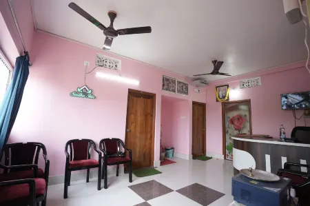 Sadhu Inn Отели рядом с достопримечательностью «Храм Джаганнатхи в Пури»