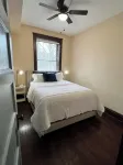 Spacious and fully equipped 3 bedroom apartment near Cleveland Clinic and CWRU