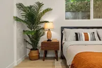 Zen Venice 3BR Home Near Beach with Patio + Washer/Dryer