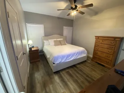 Great new home - just for you! Hotel in zona Deaconess Gateway Hospital