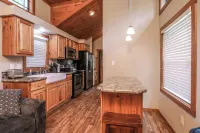 Barnwell Mountain Cabins #1: Cabin/tiny home w/loft in Gilmer across from BMRA