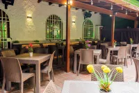 Hotel El Arroyo - breakfast