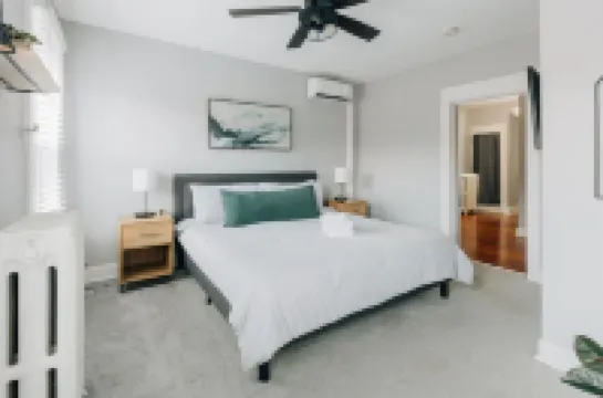 Comfy renovated townhome - heart of Downtown Lancaster