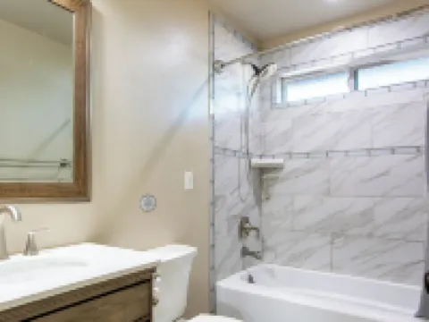 Winery Cottage Near Sedona • Sauna • Hot Tub • Views Hotels in Cornville