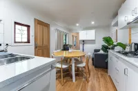 Private Central Castlemaine Studio On Steam Train Line