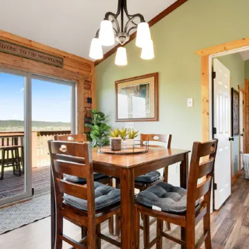 Mountain Cabin Retreat Newly Renovated