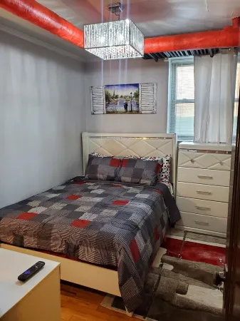 Luxury infinite Motion unit located in New Center Area Historic District! Отели рядом с достопримечательностью «African Bead Museum»