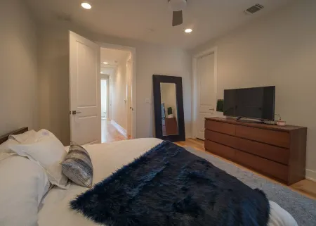 Beautiful New Home Downtown SXSW ACL F1 HQ