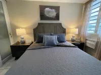 Guest Favorite • Beachfront Luquillo Condo • Walk to Kioskos & El Yunque ルキリョのホテル