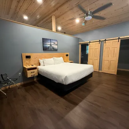 Baja Motel