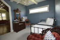 Beautifully restored Victorian Mountain home furnished with authentic antiques!