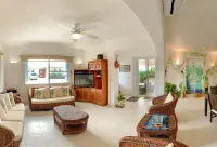 Casa Tomas Playacar - 4 Bed 4.5 bath Beach House with Pool in gated community