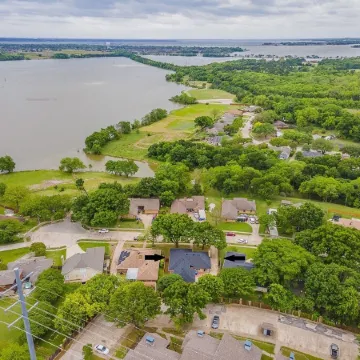 Edgewater Retreat Rowlett/Rockwall. 4-Bedrm 2Bathrm 2 Garage Отели в г. Роулетт